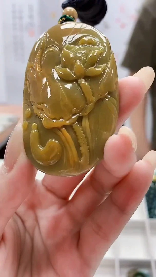 未镶嵌定制翡翠4917lr-毛货挂件167