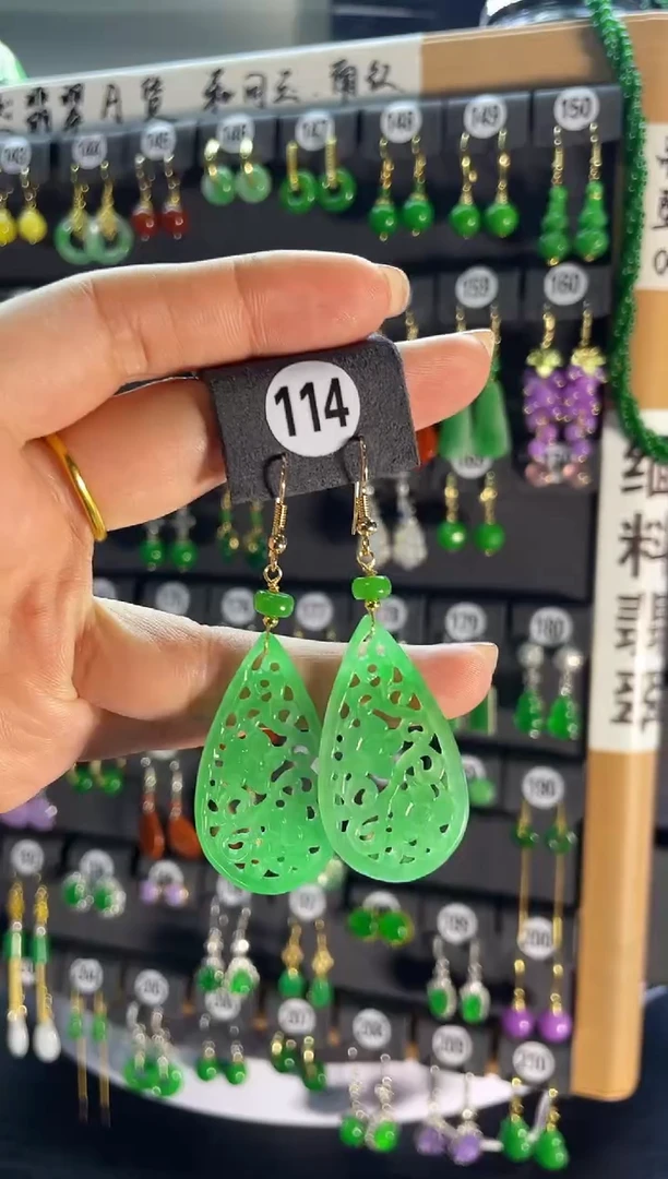 【闪购商品】翡翠耳饰银S925镶嵌114...