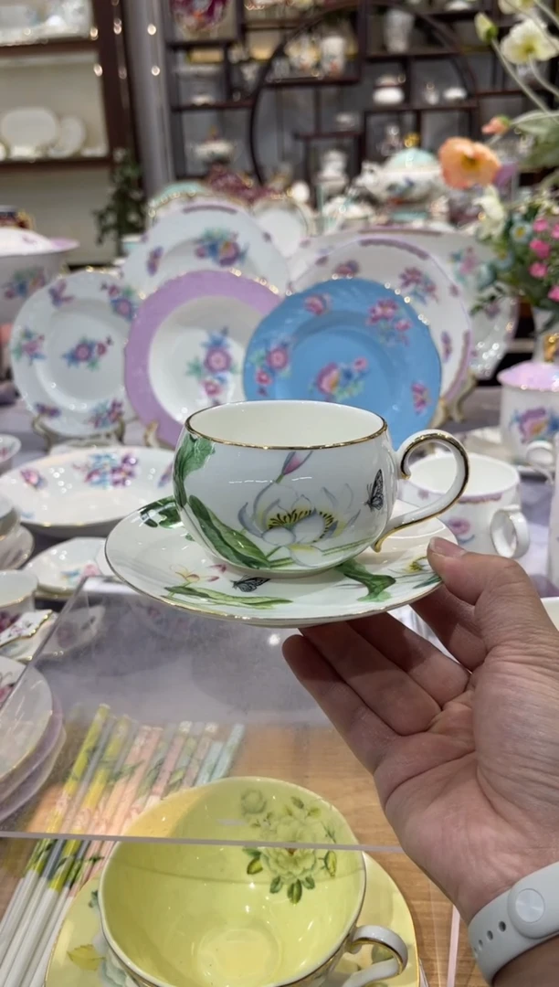 36%以上骨粉骨瓷圆球杯碟