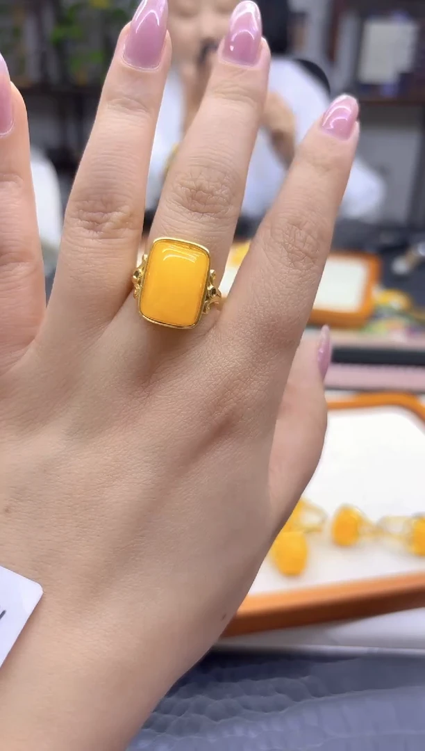 14K金镶嵌蜜蜡戒指DIY款J97