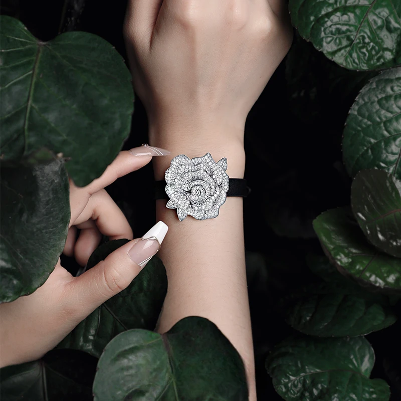 合金合成锆石手链 S925银锆石山茶花手链轻奢时尚满钻手工气质