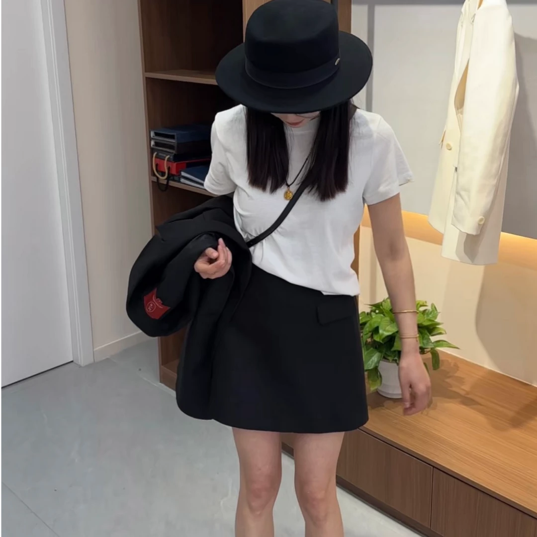 25早春新款时尚高腰显瘦a字包臀西装短裙女百搭极简风