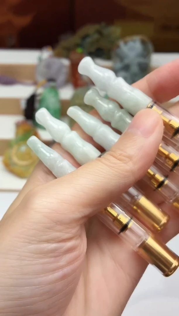 颈饰未镶嵌翡翠1