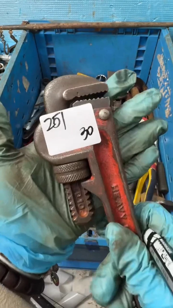 夏**雨家用五金工具一个