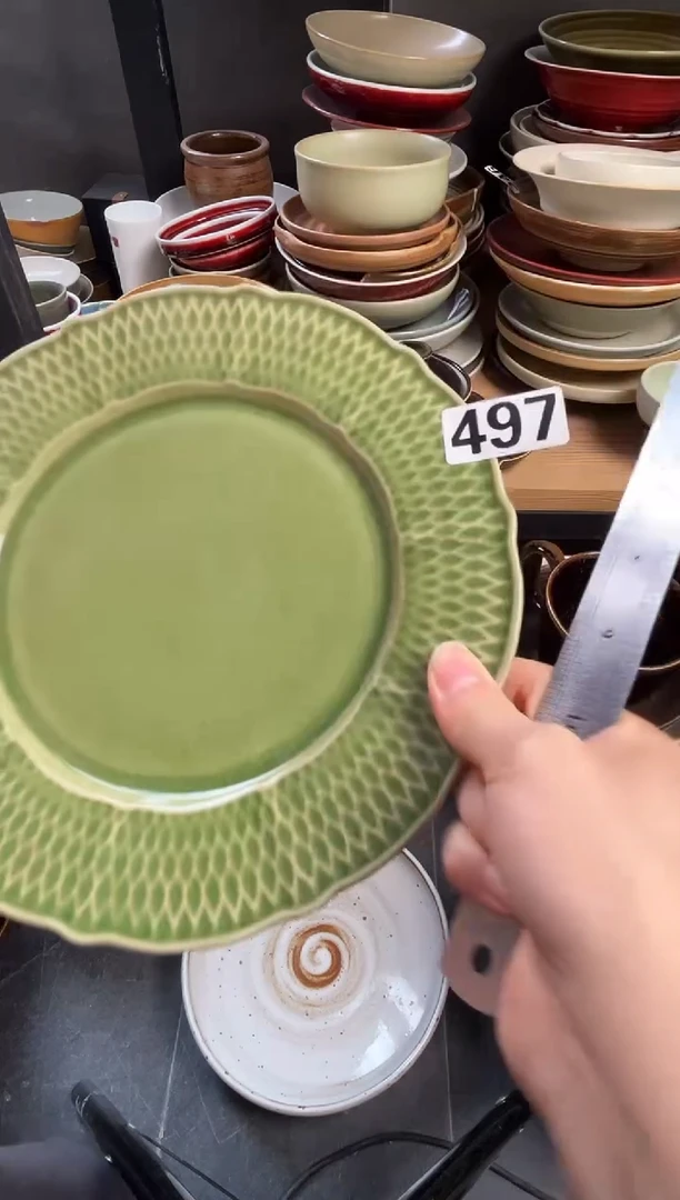 瓷片生**茄497绿色雕刻月星盘