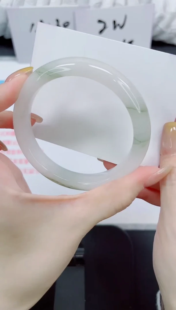 石英质玉手镯未镶嵌298