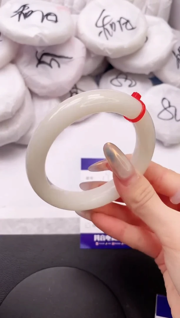 【闪购商品】和田玉手镯未镶嵌11K193-60