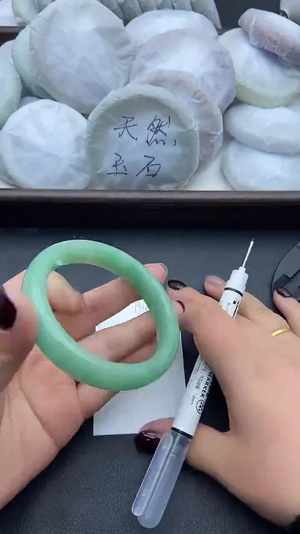 未镶嵌手镯石英质玉124+57/58