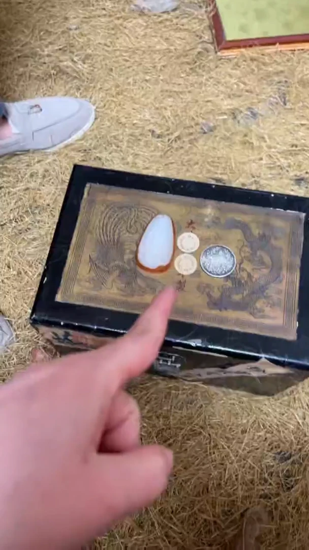 木 摆件高端精美黑色漆器龙凤盒一件链接