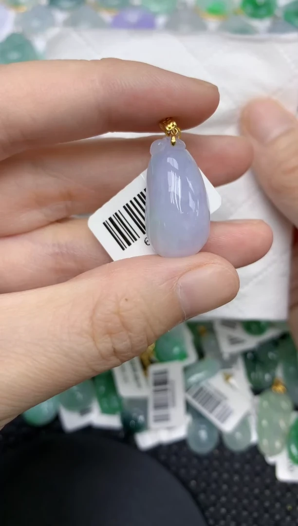 颈饰18K金镶嵌翡翠11111111111