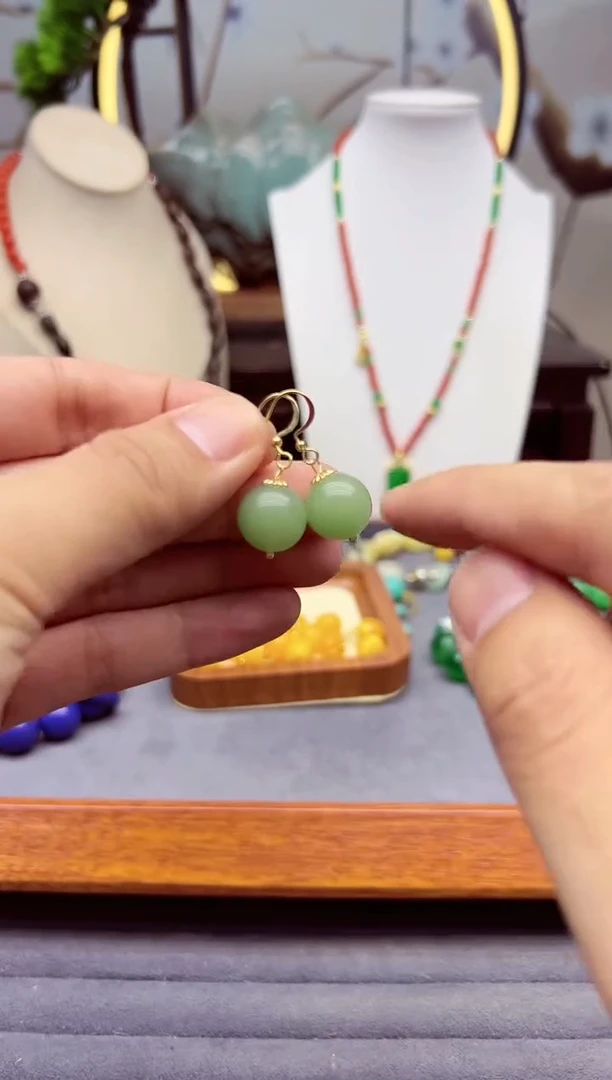 【闪购商品】和田玉耳饰14K金镶嵌e175``````