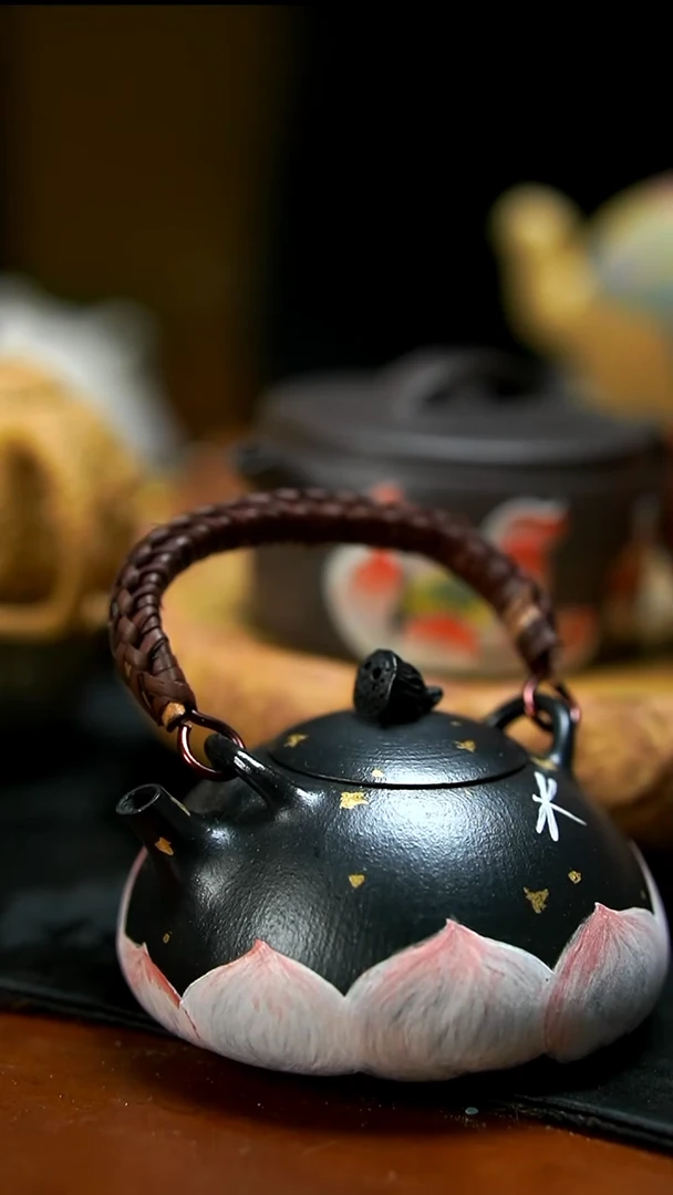 茶壶紫砂y***y捂灰粉莲洒金提梁壶微瑕