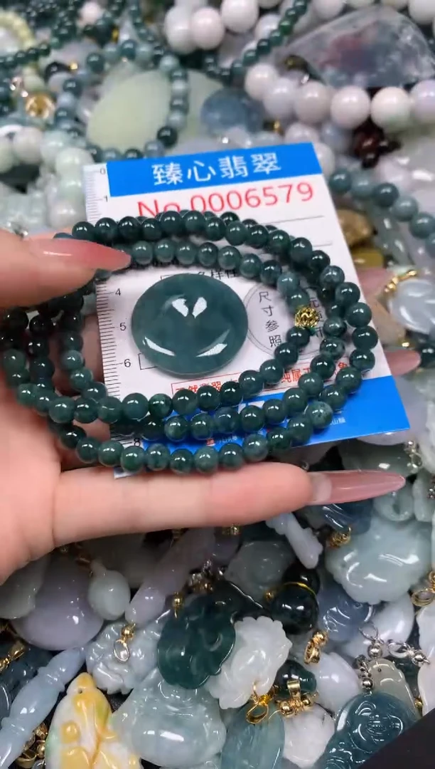 【闪购商品】翡翠颈饰未镶嵌含绳0006579