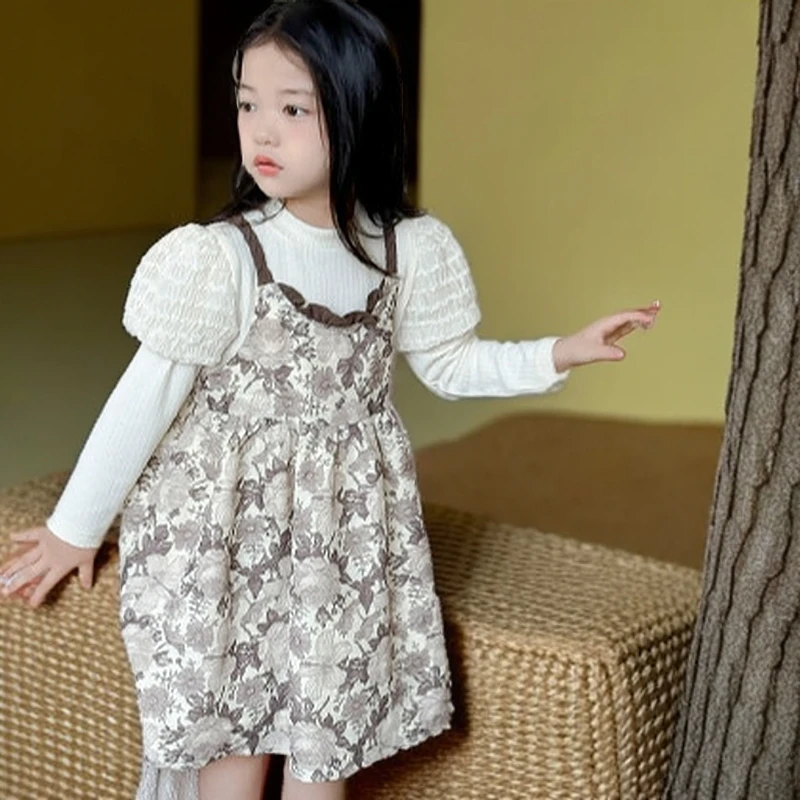 364 女童米白色两件套裙装