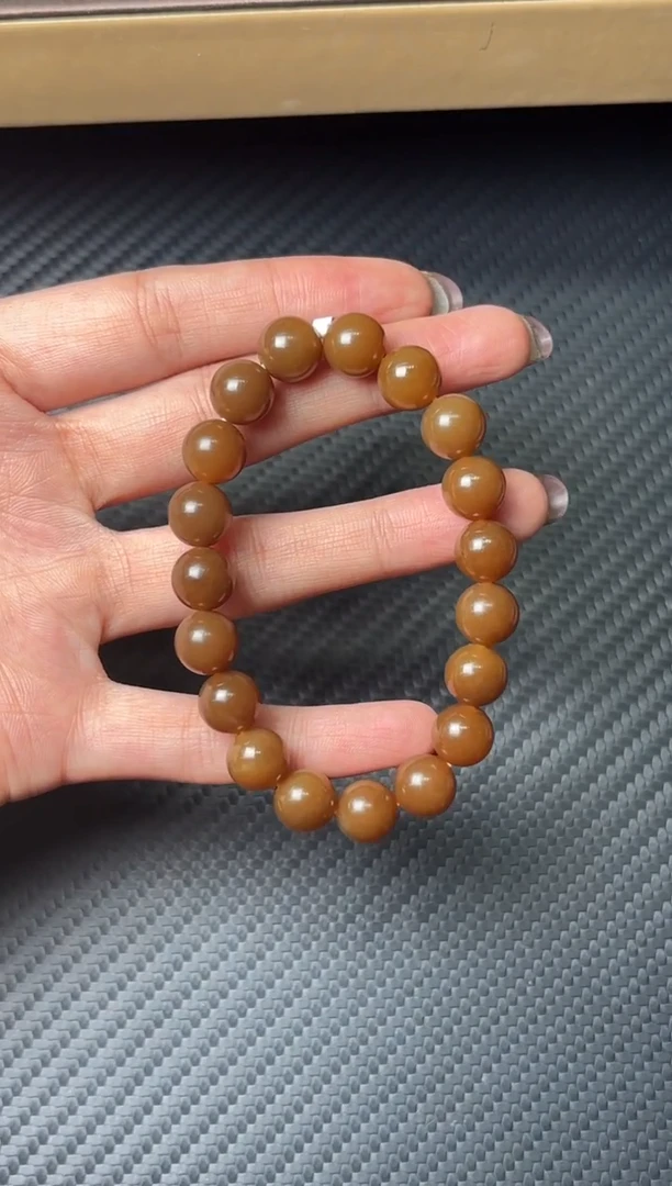 未镶嵌手串和田玉若羌微色差卡10m