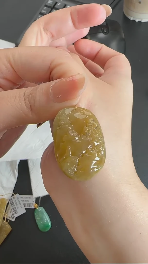 【闪购商品】翡翠颈饰未镶嵌WY0119085