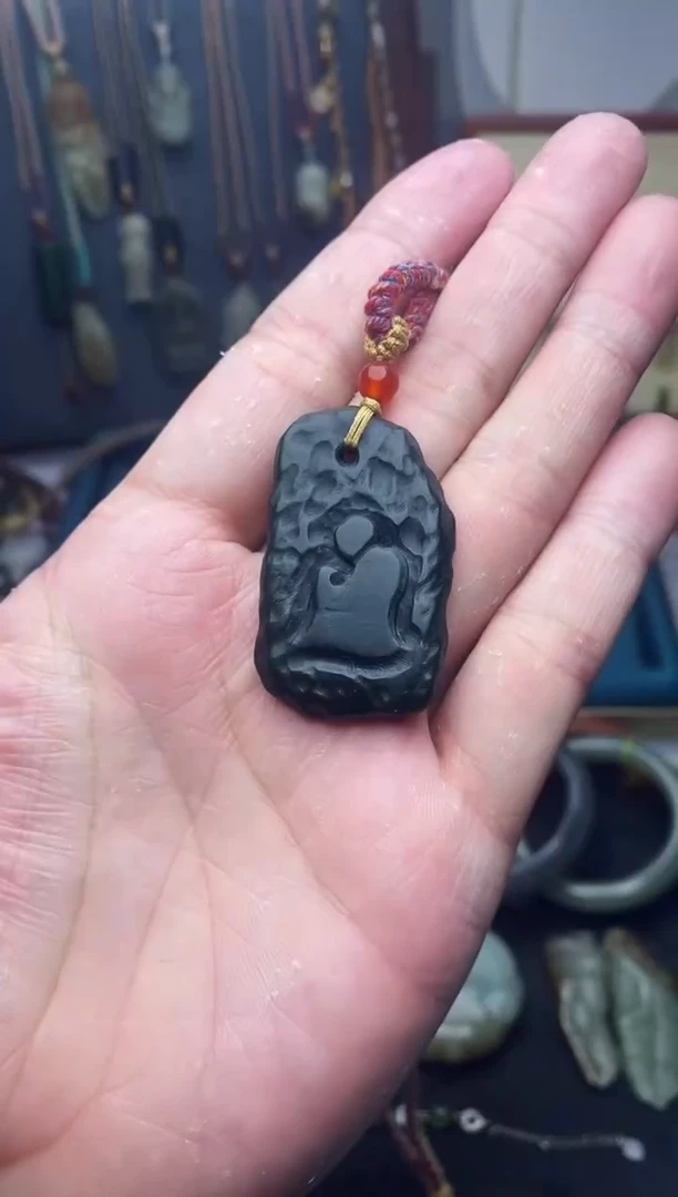 颈饰未镶嵌和田玉1