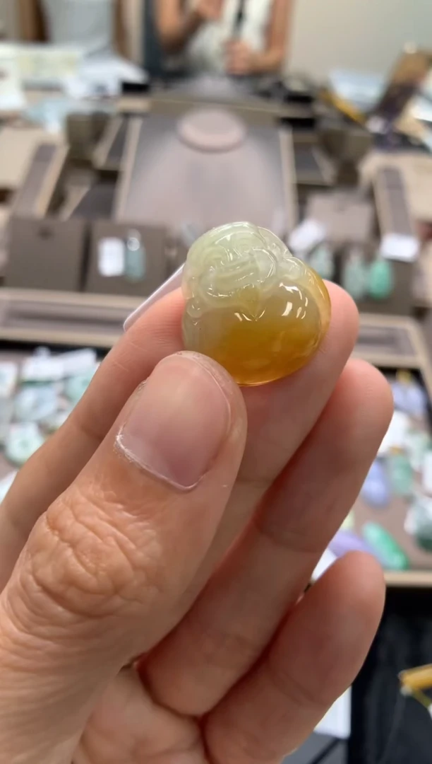 颈饰未镶嵌翡翠睡***醒财神