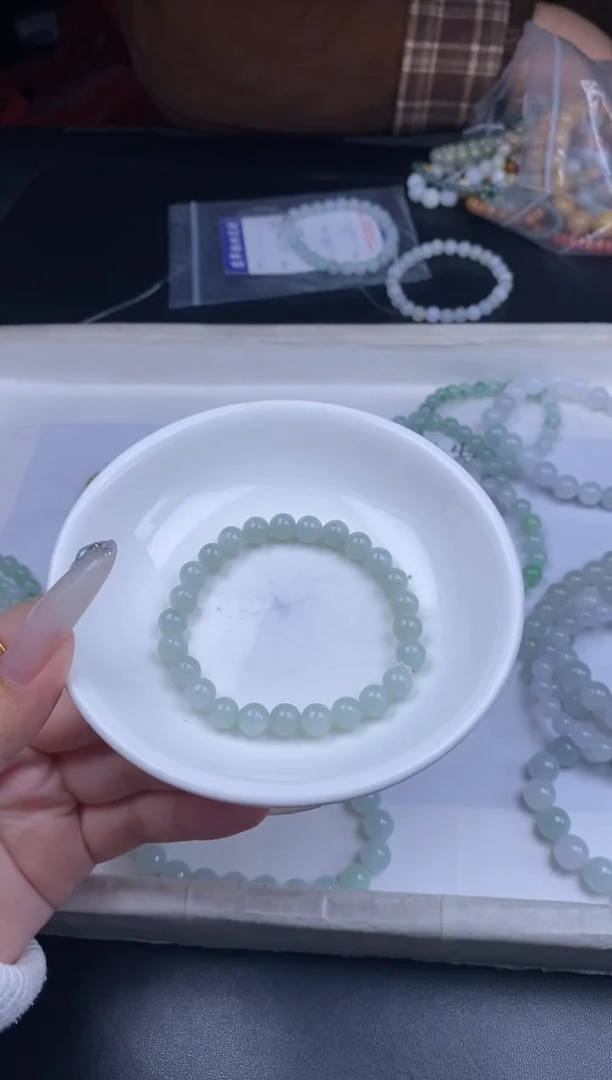 颈饰未镶嵌翡翠散珠批发多样性发货