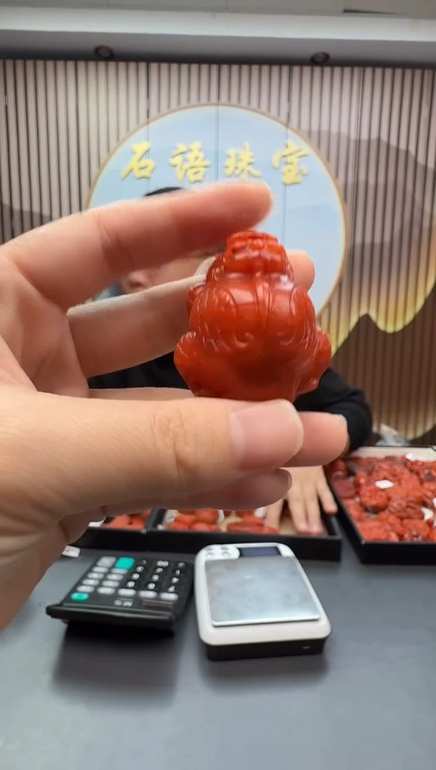 未镶嵌雕刻南红玛瑙044ZB0104产品一个
