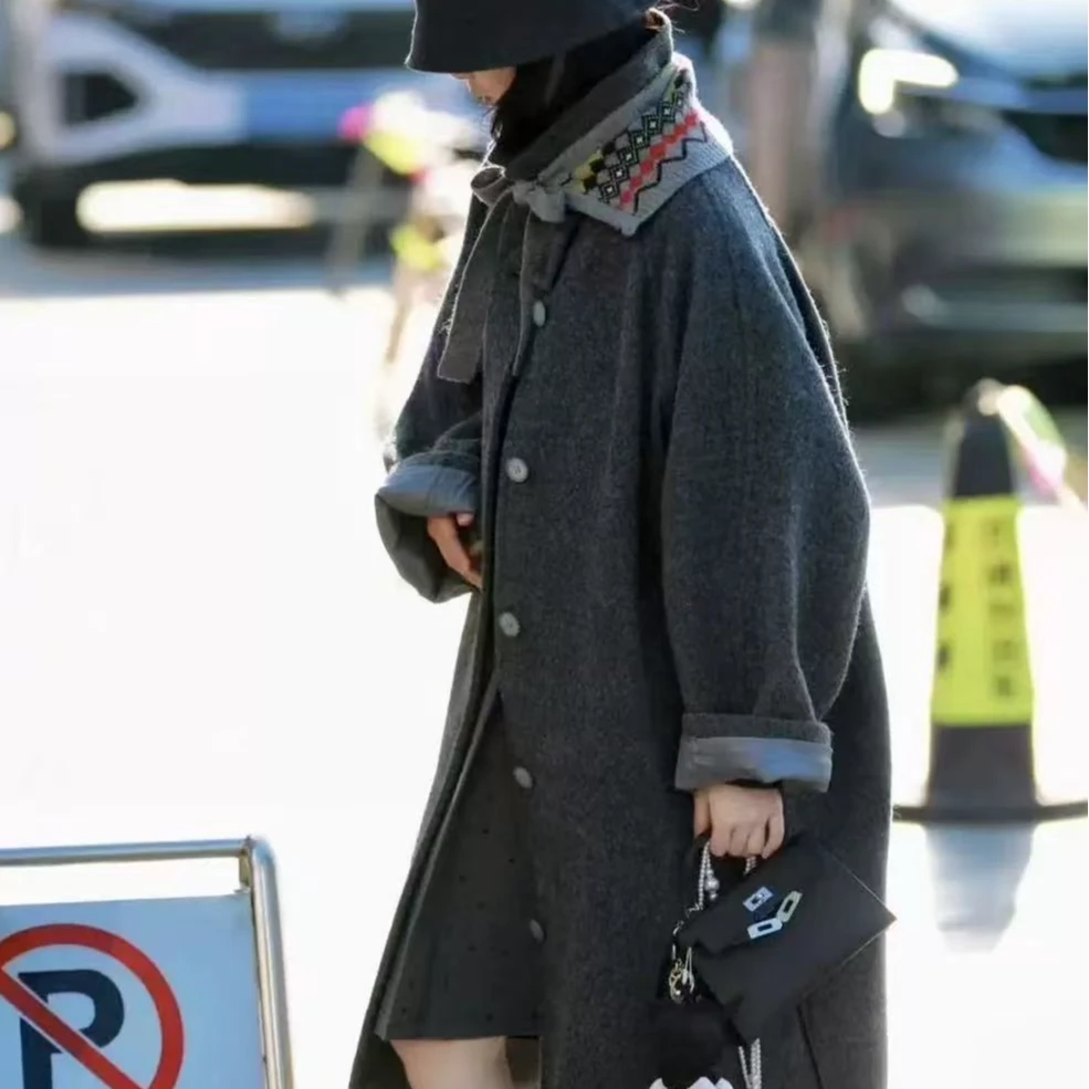 设计师款2024冬季新品费尔岛披肩领廓形长大衣外套廓形百搭女