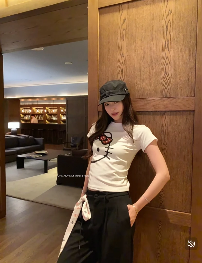 UND（3814#）KT大头趣味卡通修身短袖