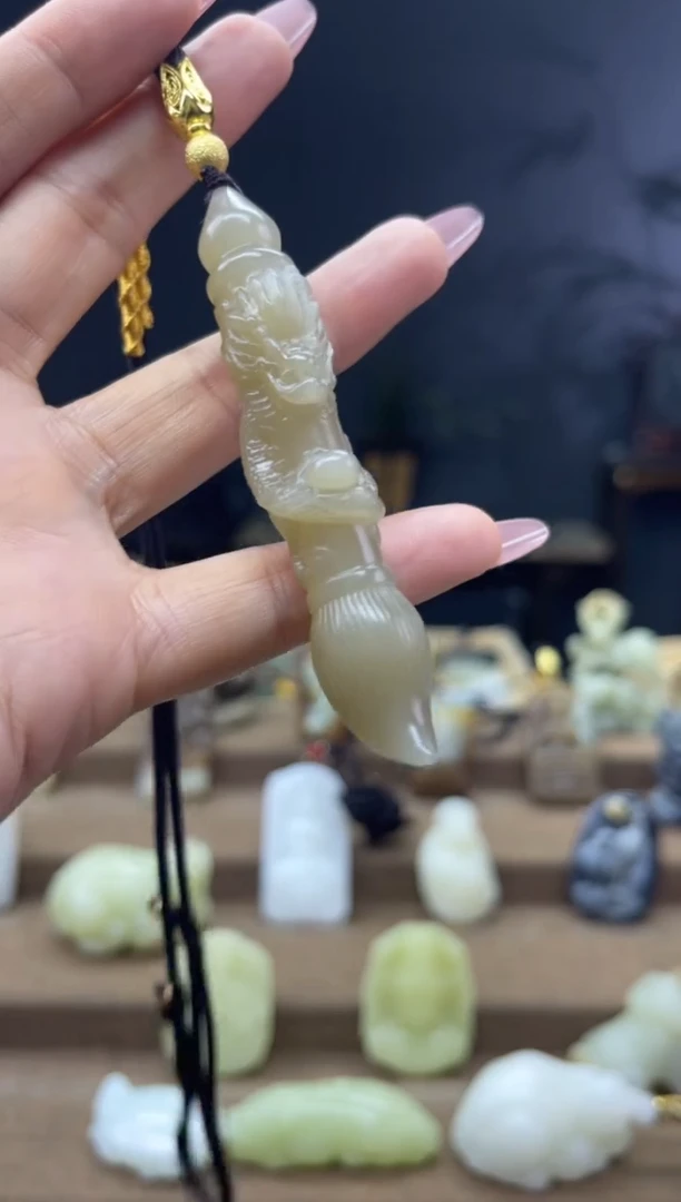 颈饰未镶嵌和田玉1