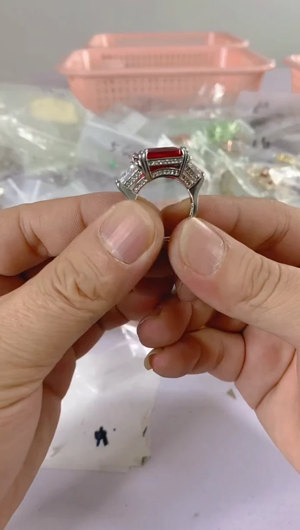 【闪购商品】紫晶颈饰银S925镶嵌X205红宝，蓝宝，多样性发一件赠链