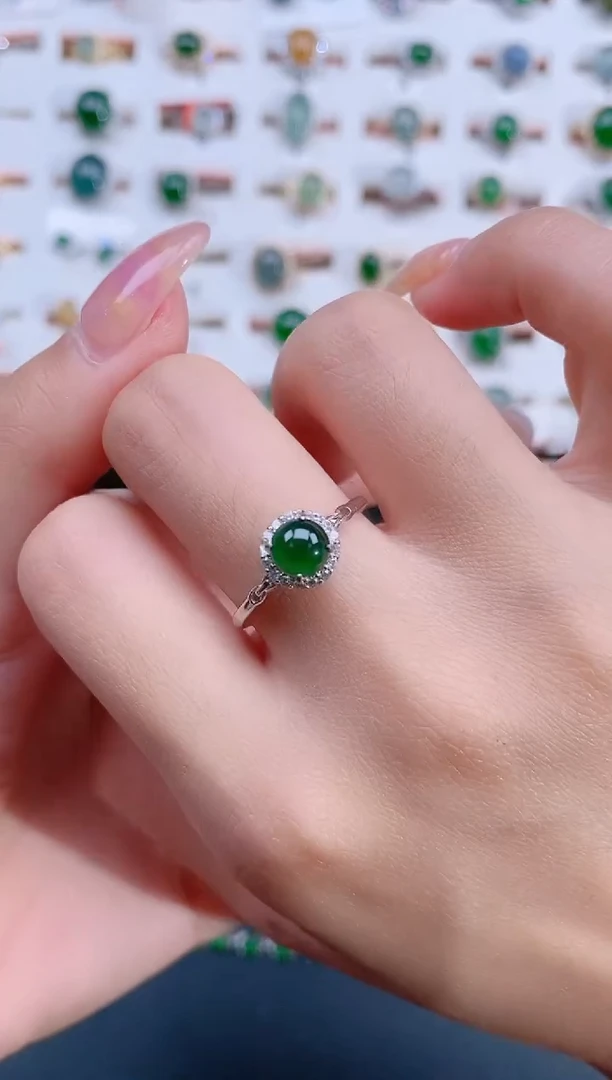 翡翠戒指银S925镶嵌天然翡翠