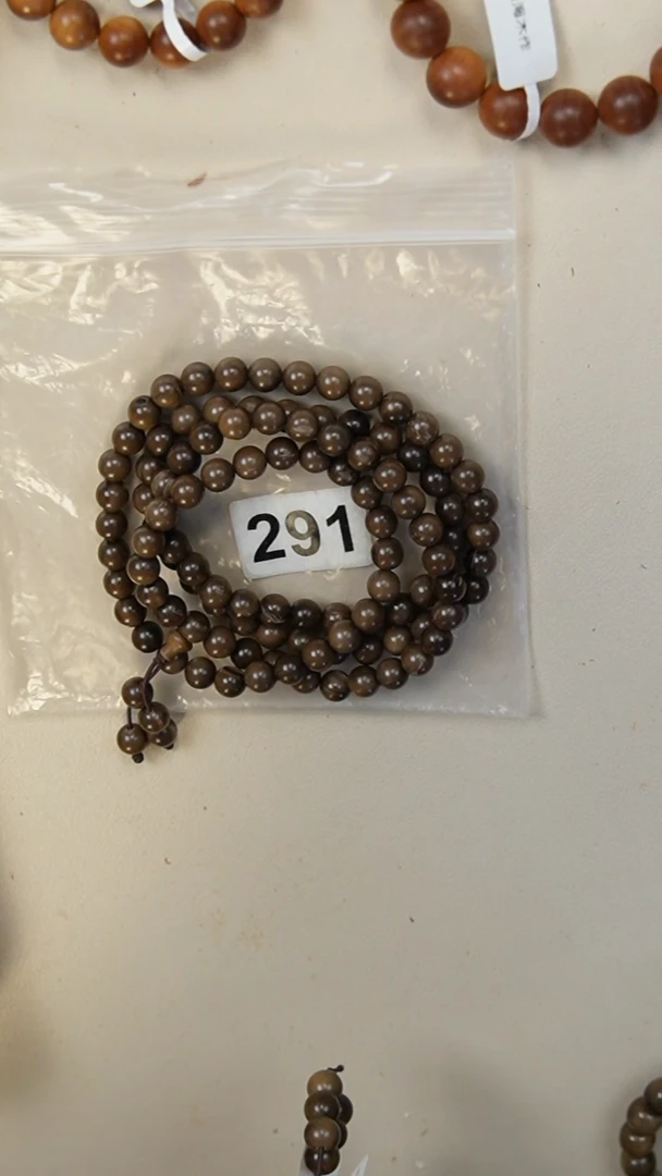 檀香木手串/手链阴沉老山檀香0.7圆珠多圈108颗瑕疵