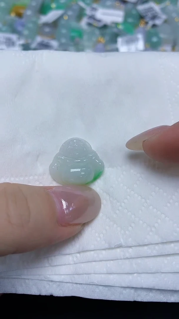 翡翠未镶嵌颈饰天然缅甸翡翠A货