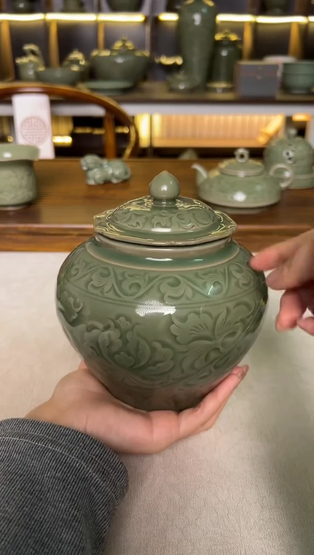 陶瓷耀州窑纯手工缠枝牡丹荷叶茶罐