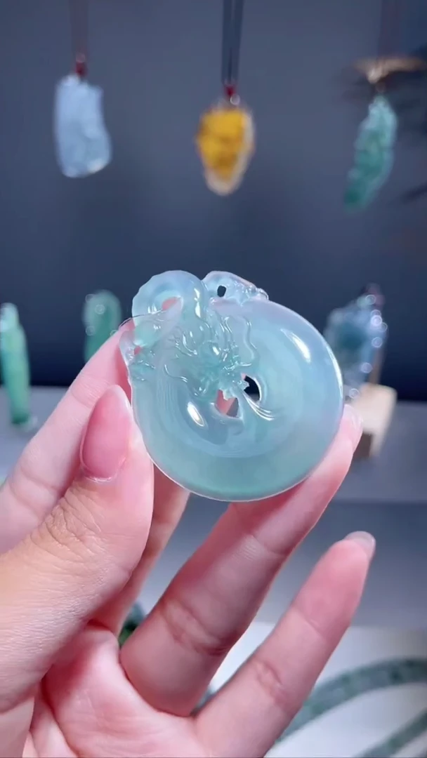 吊坠(不含链)未镶嵌翡翠龙扣