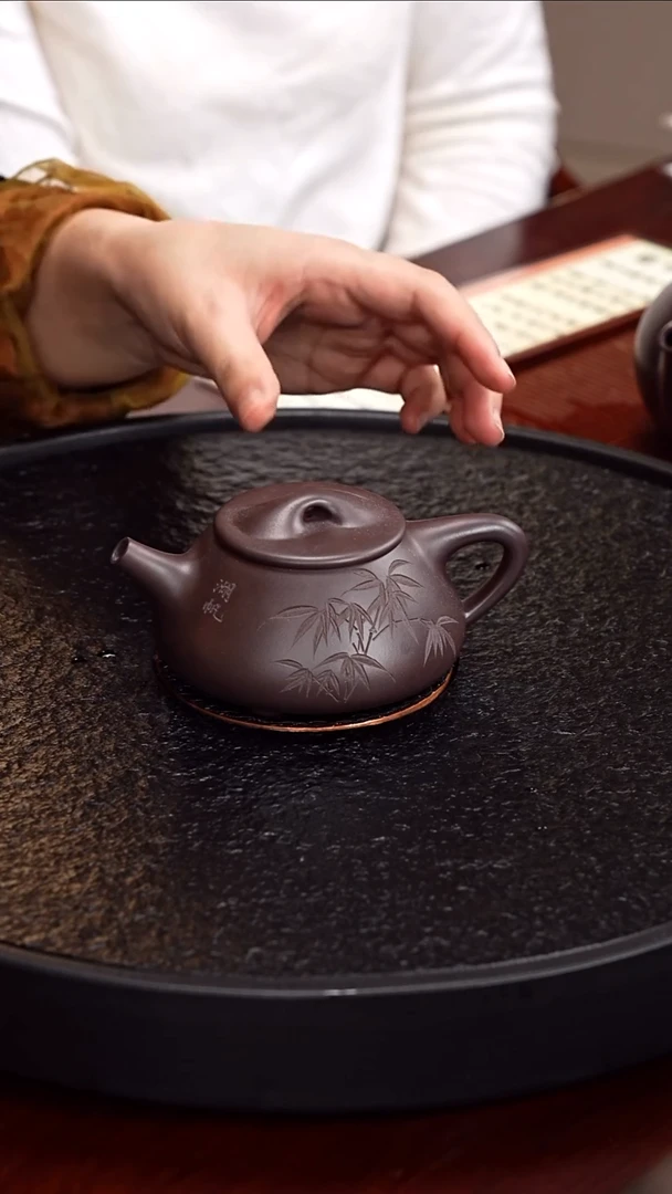 茶壶紫砂张彩萍 石瓢114  黑墩头 230毫升