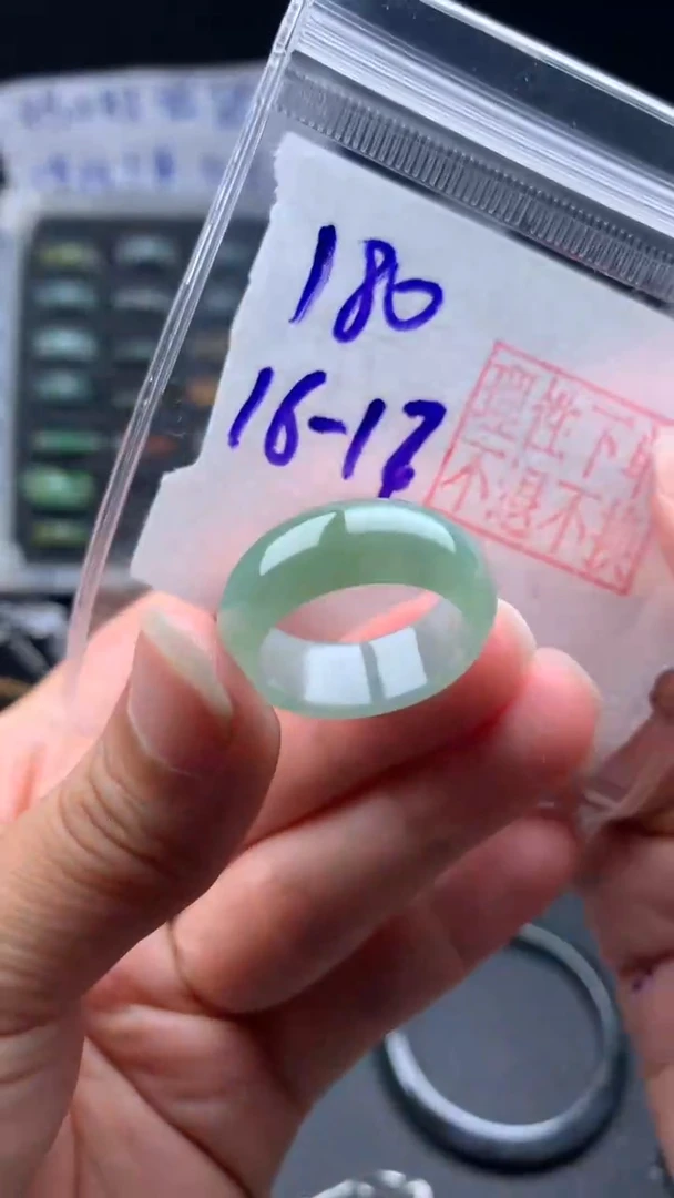 翡翠戒指未镶嵌戒圈