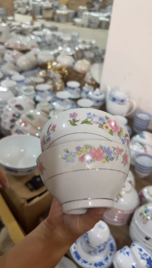 摆件用****6碗12.7厘米两个一组瑕疵偏大有瑕请慎拍