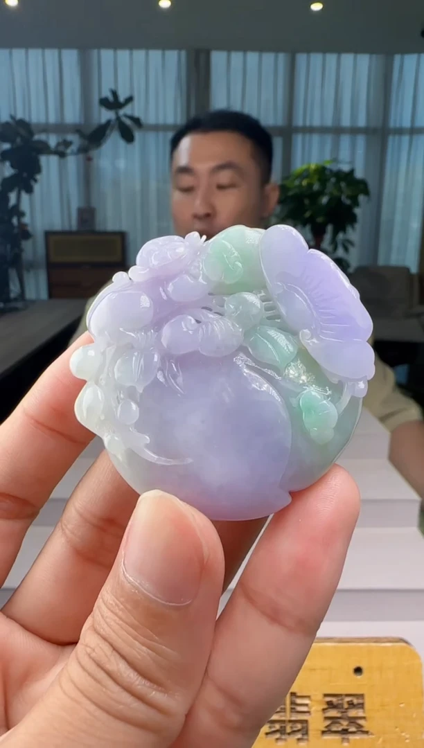 翡翠未镶嵌颈饰XM@@960Q7J04430
