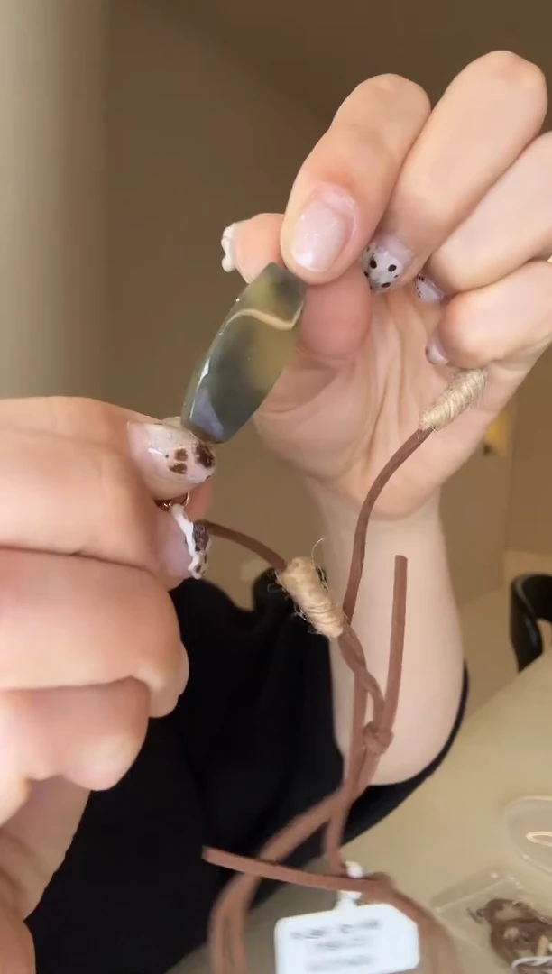 颈饰未镶嵌和田玉15号青花勒子