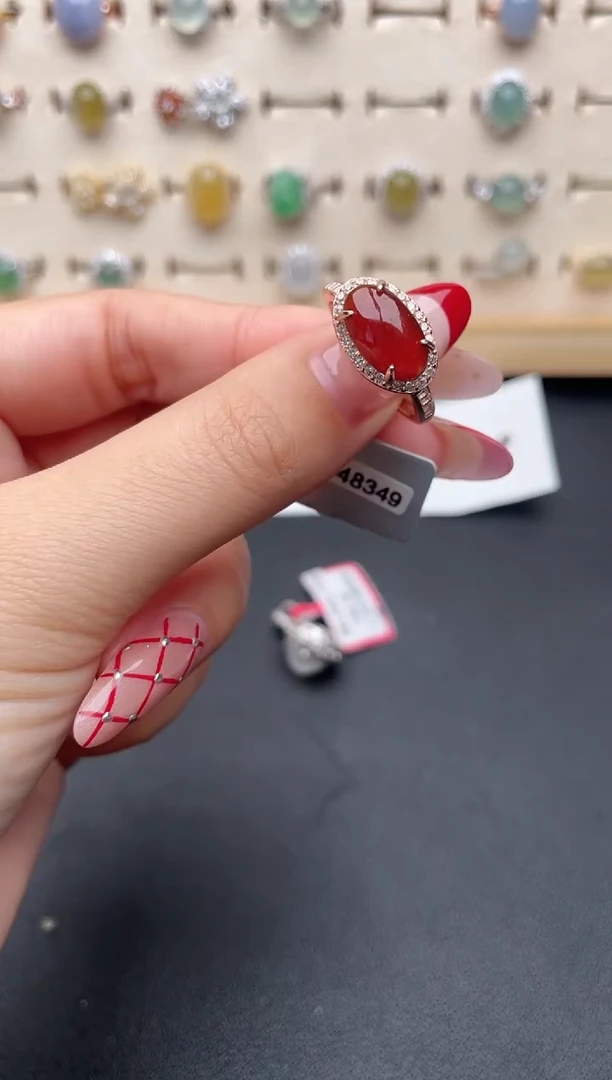 【闪购商品】翡翠戒指银S925镶嵌一物一证一礼盒