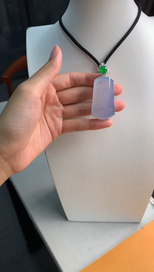 颈饰未镶嵌翡翠57.3-25.9-10.2