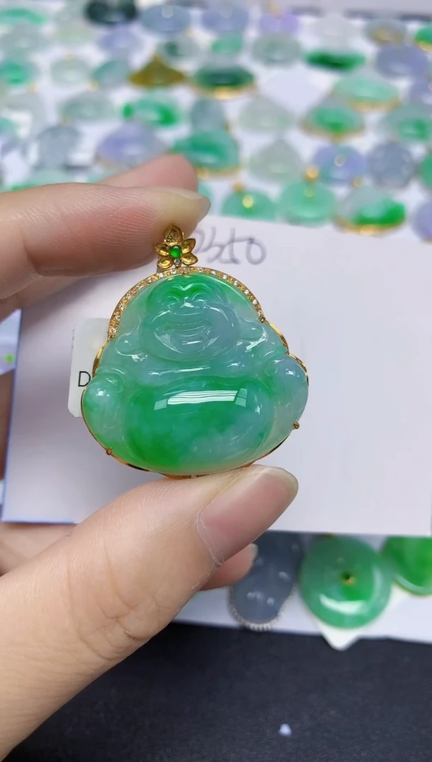 翡翠未镶嵌颈饰天然缅甸翡翠A货