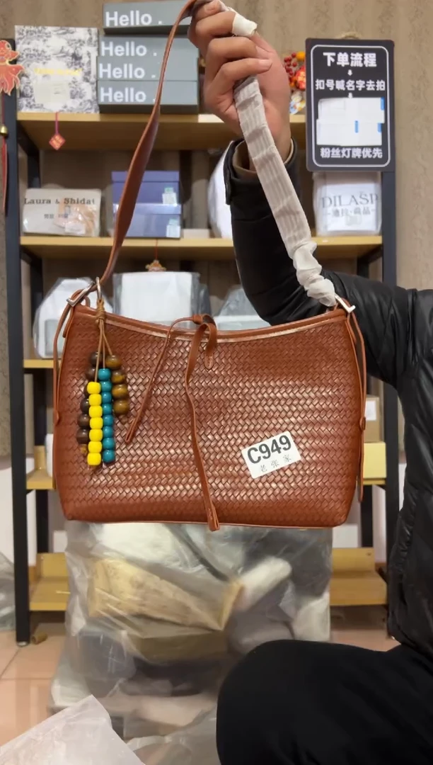 小牛剖层皮革老张家女包949