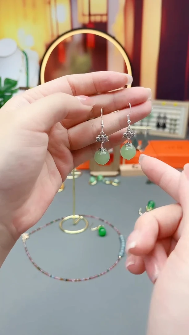 银S925镶嵌东陵石耳饰427