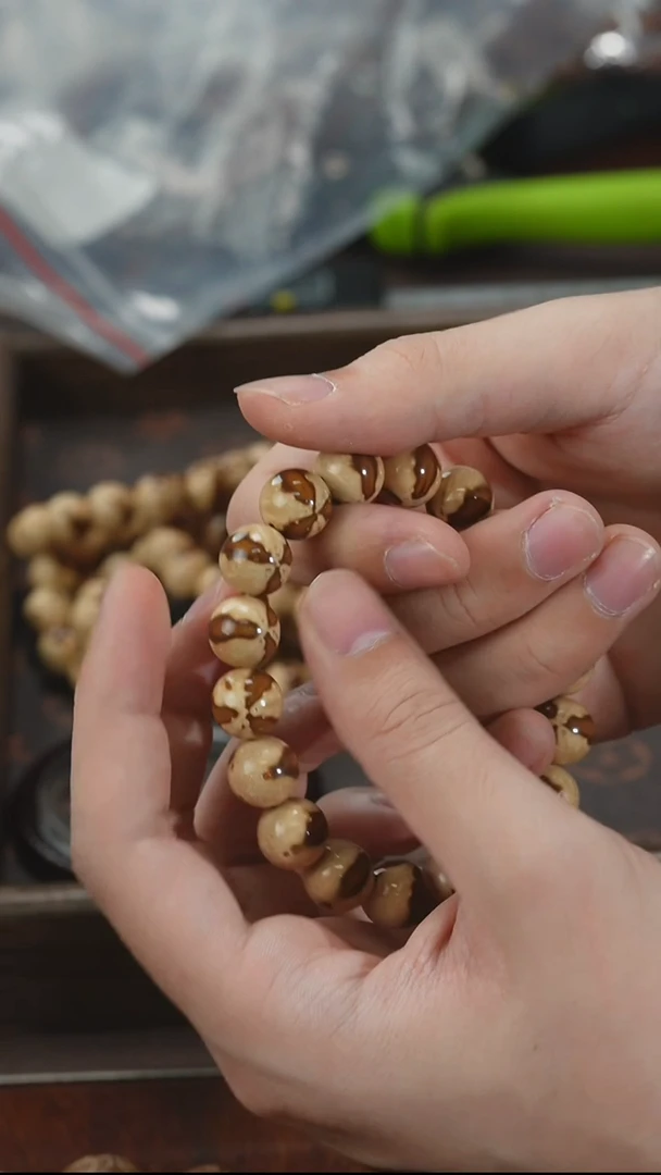 紫金鼠手串5433正三花熊猫正圆光珠12尺寸