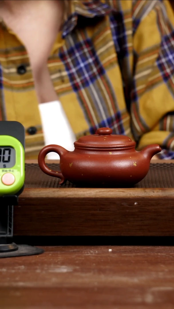 茶壶紫砂张*?红沉香仿古190CC