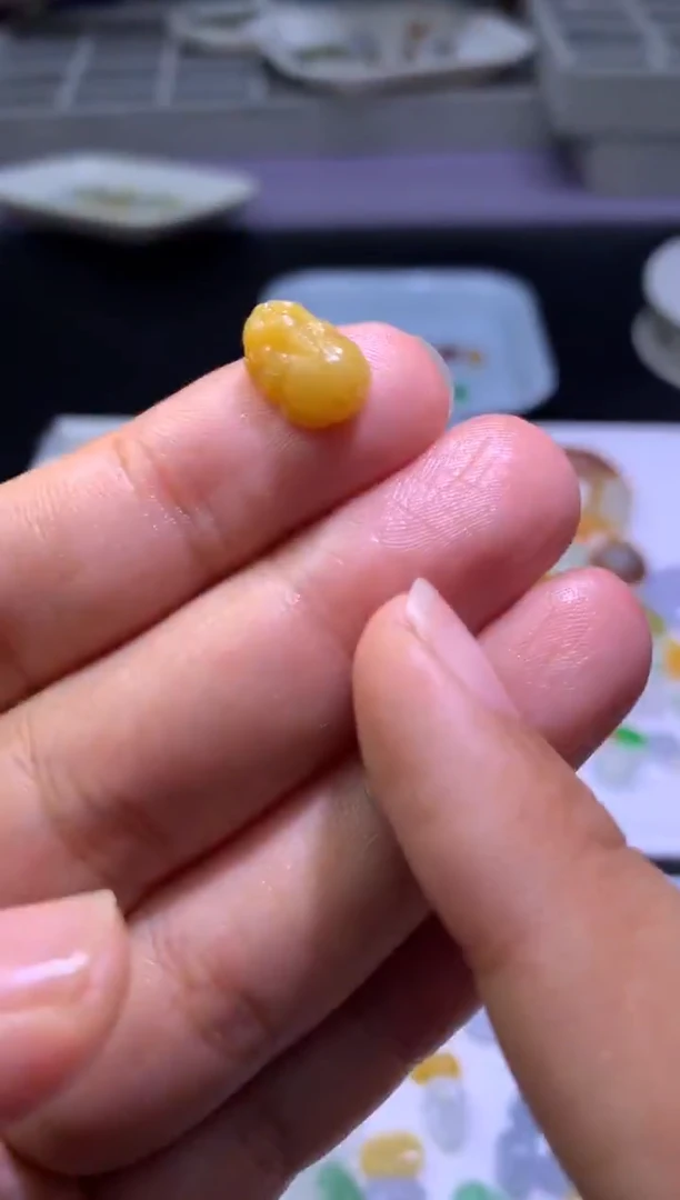 未镶嵌定制翡翠毛货