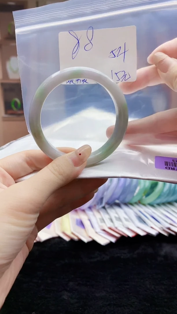 【闪购商品】翡翠手镯未镶嵌0229776472