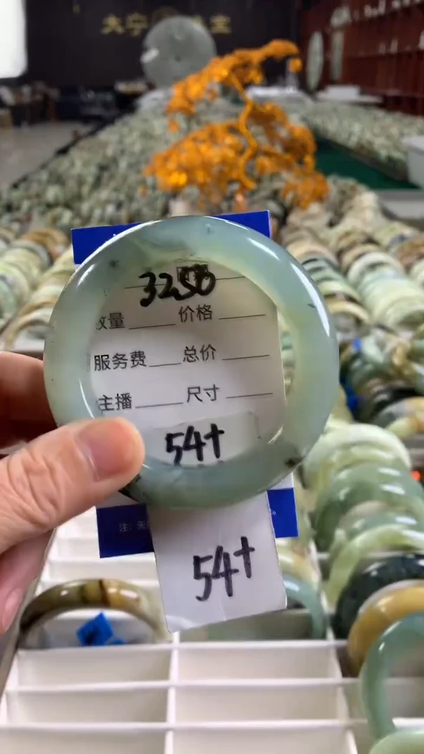 未镶嵌蛇纹石玉手镯3250