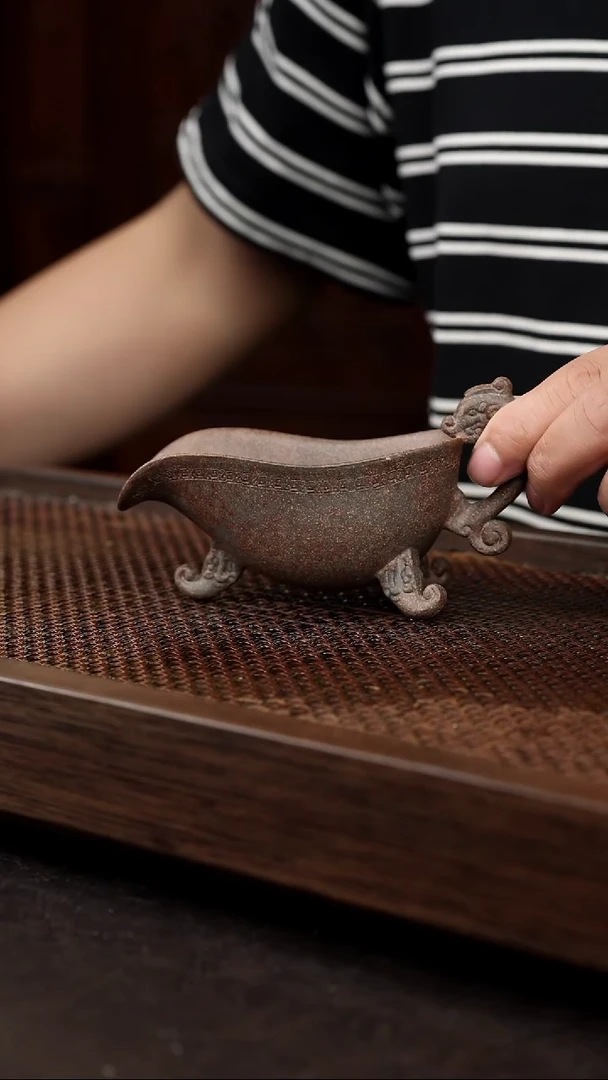 茶壶紫砂岩中泥龙公道