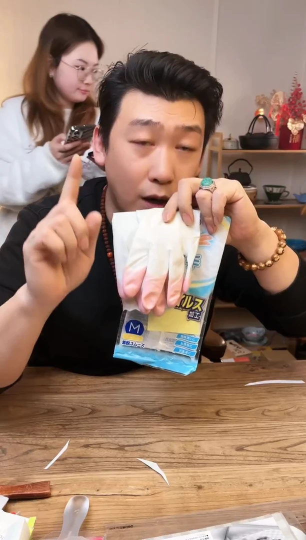 【闪购商品】瓷片小鸡手套M号 两双 .........